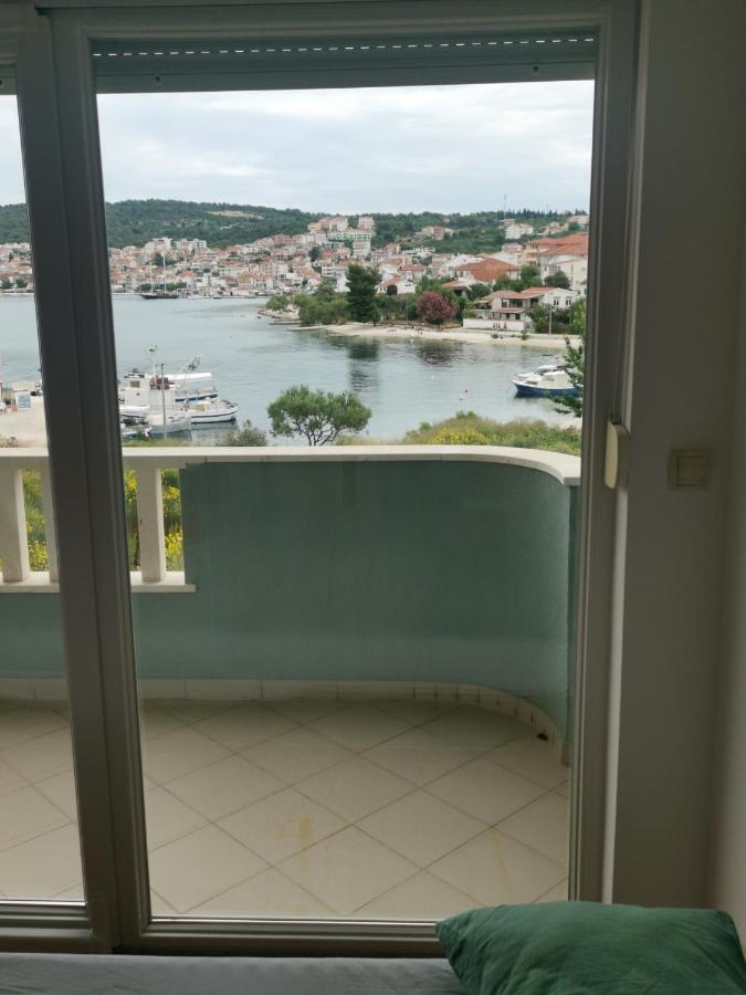 Apartment Croatika On The Beach トロギール エクステリア 写真
